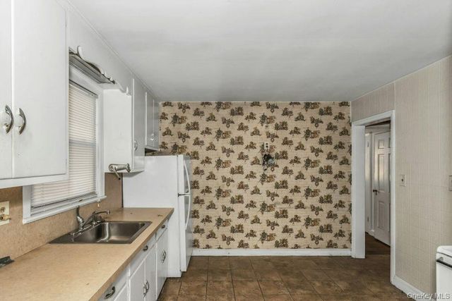 252 Toronto Avenue, Massapequa, NY 11758