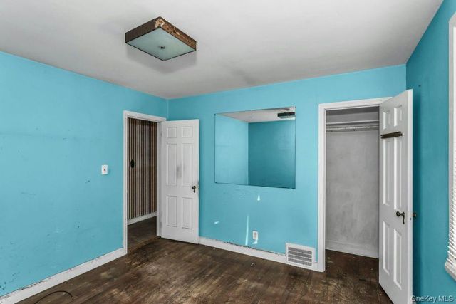 252 Toronto Avenue, Massapequa, NY 11758