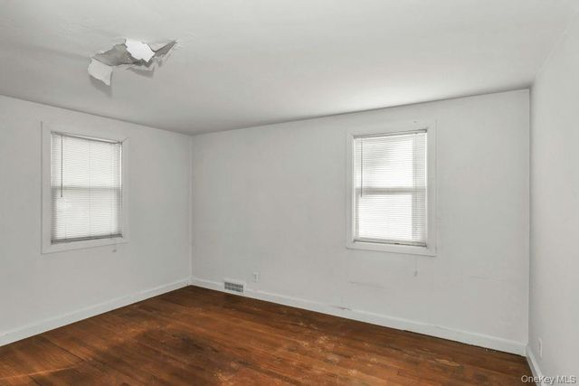 252 Toronto Avenue, Massapequa, NY 11758