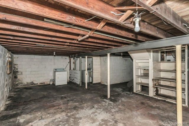 252 Toronto Avenue, Massapequa, NY 11758