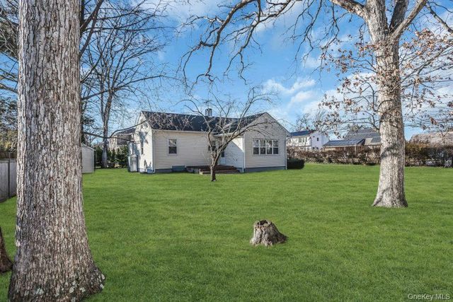 252 Toronto Avenue, Massapequa, NY 11758