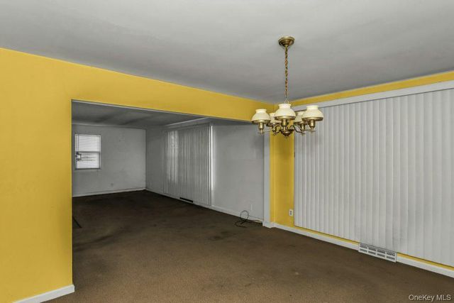 252 Toronto Avenue, Massapequa, NY 11758