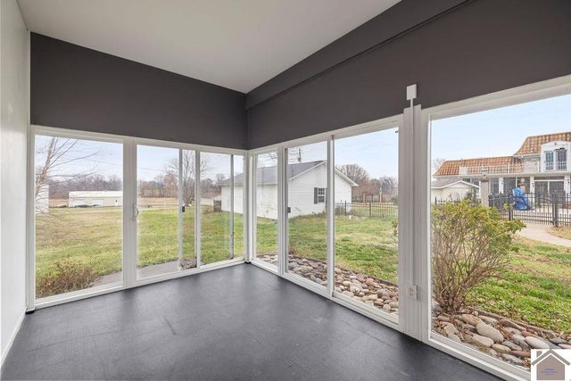 1890 US Hwy 62, Bardwell, KY 42023