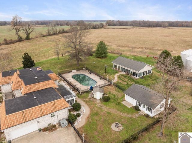 1890 US Hwy 62, Bardwell, KY 42023