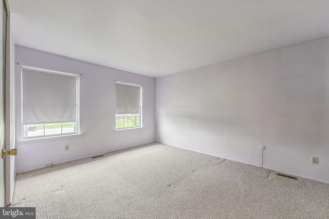5 GRAYSON COURT, Marlton, NJ 08053