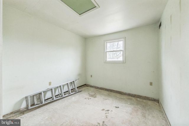 5 GRAYSON COURT, Marlton, NJ 08053