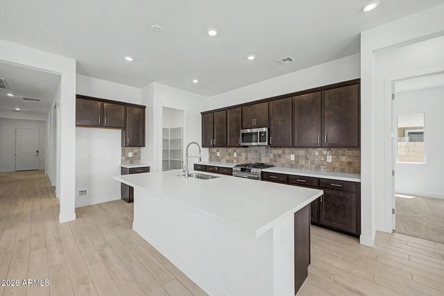 20422 N 222ND Drive, Surprise, AZ 85387