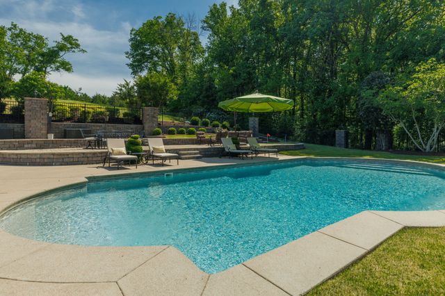 126 Hidden Valley Rd, Arrington, TN 37014