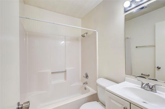 14202 Sussman CT B, Austin, TX 78728