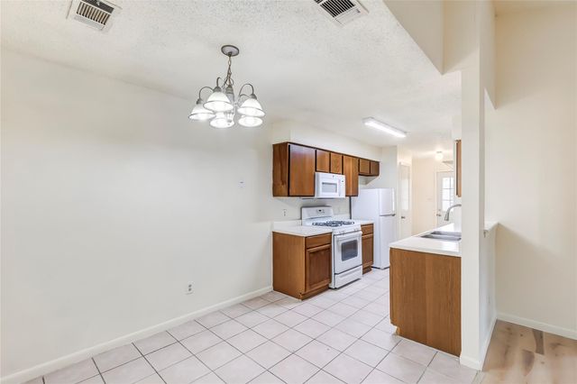 14202 Sussman CT B, Austin, TX 78728