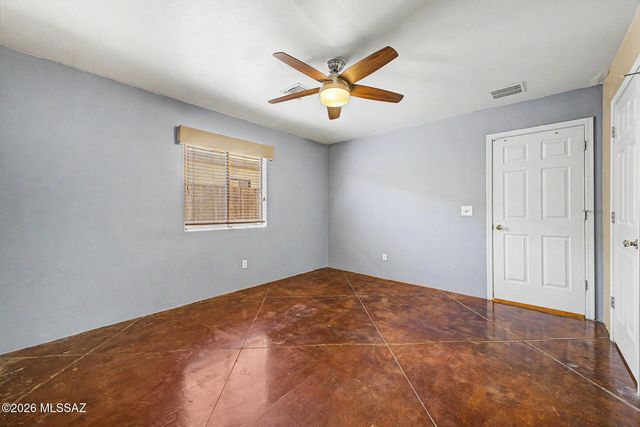 409 E Geronimo Bluff Loop, Tucson, AZ 85705