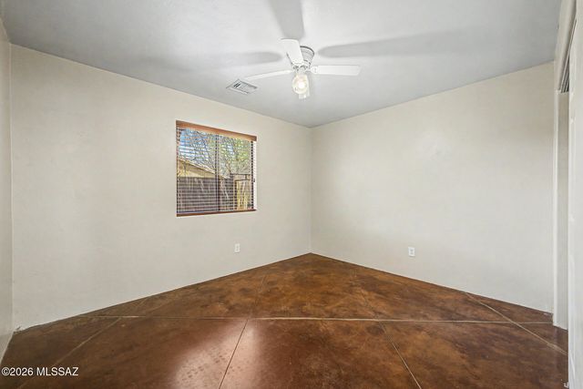 409 E Geronimo Bluff Loop, Tucson, AZ 85705