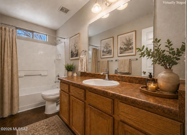 409 E Geronimo Bluff Loop, Tucson, AZ 85705