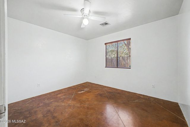 409 E Geronimo Bluff Loop, Tucson, AZ 85705