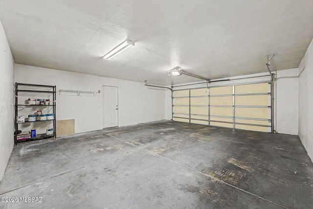 409 E Geronimo Bluff Loop, Tucson, AZ 85705