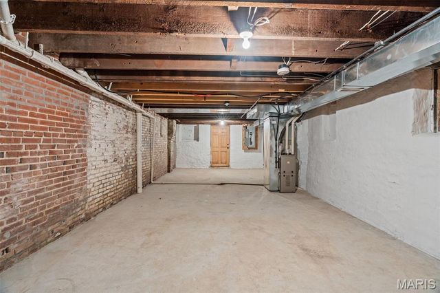 2253 Indiana Avenue, St Louis, MO 63104