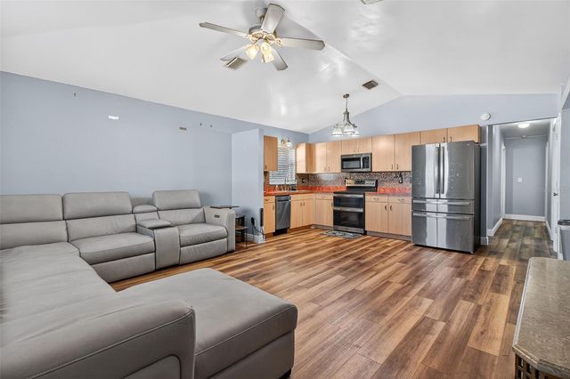 2174 19TH AVENUE SW, Largo, FL 33774