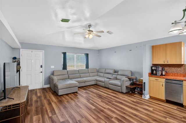 2174 19TH AVENUE SW, Largo, FL 33774