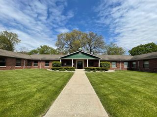 1158 Lincolnway 1, Valparaiso, IN 46385