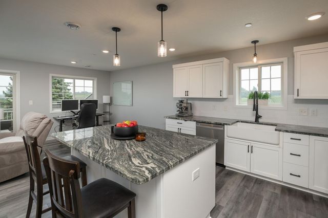 644 Shardlow Lane NE, Byron, MN 55920