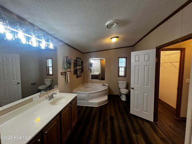 688 Georgia Pacific Road, Whiteville, NC 28472