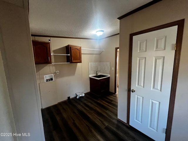 688 Georgia Pacific Road, Whiteville, NC 28472