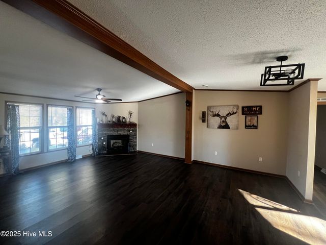 688 Georgia Pacific Road, Whiteville, NC 28472