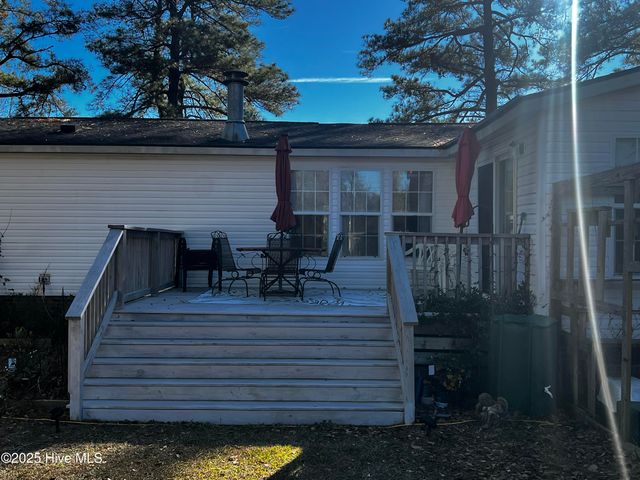 688 Georgia Pacific Road, Whiteville, NC 28472