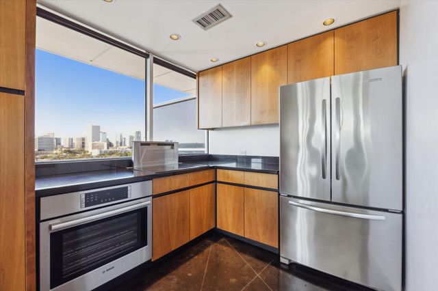 2200 Willowick Road 11C, Houston, TX 77027