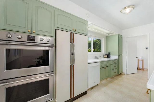 1152 Northwestern Drive, Claremont, CA 91711