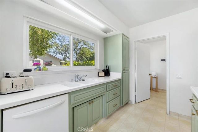 1152 Northwestern Drive, Claremont, CA 91711