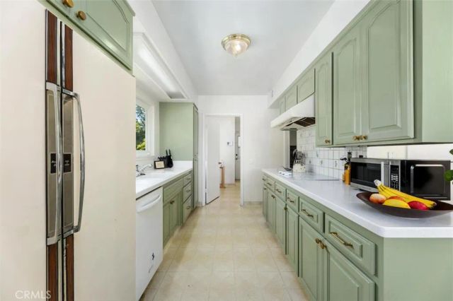 1152 Northwestern Drive, Claremont, CA 91711