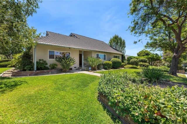 1152 Northwestern Drive, Claremont, CA 91711