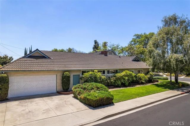 1152 Northwestern Drive, Claremont, CA 91711