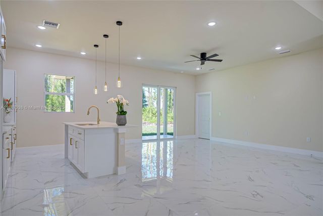 3414 74th, Lehigh Acres, FL 33971