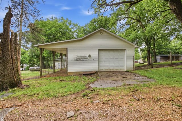 6222 Cayce Lane, Columbia, TN 38401