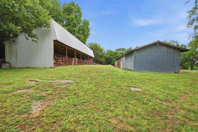 6222 Cayce Lane, Columbia, TN 38401