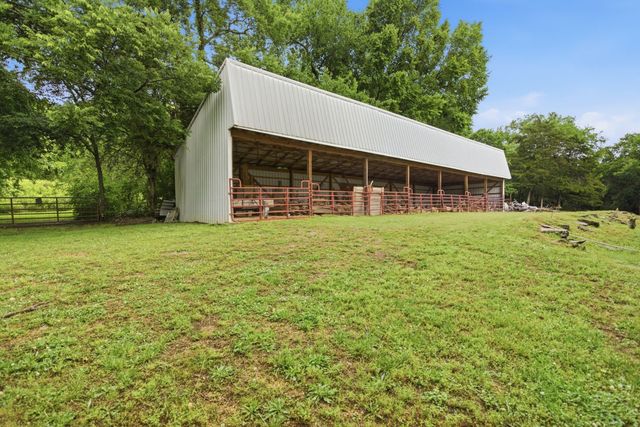 6222 Cayce Lane, Columbia, TN 38401
