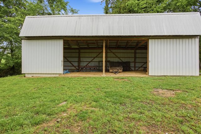 6222 Cayce Lane, Columbia, TN 38401