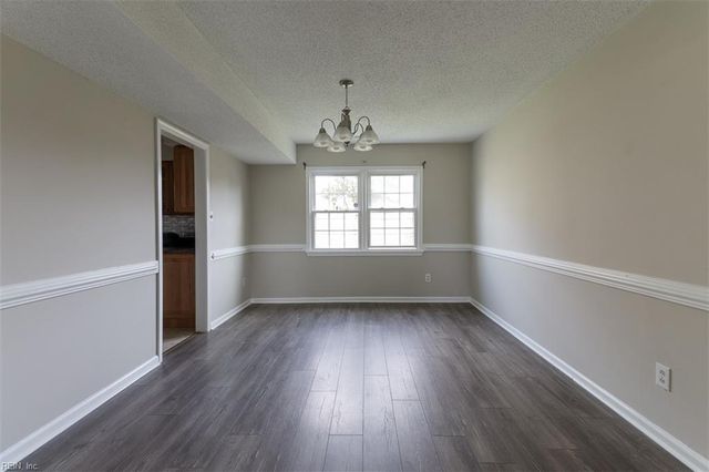 860 Carew RD, Virginia Beach, VA 23462