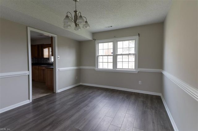 860 Carew RD, Virginia Beach, VA 23462