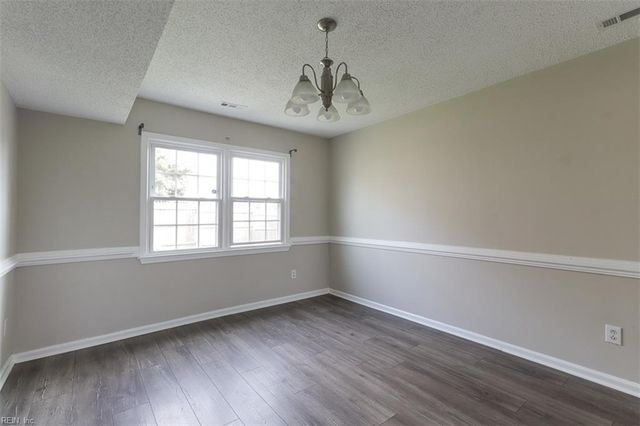 860 Carew RD, Virginia Beach, VA 23462