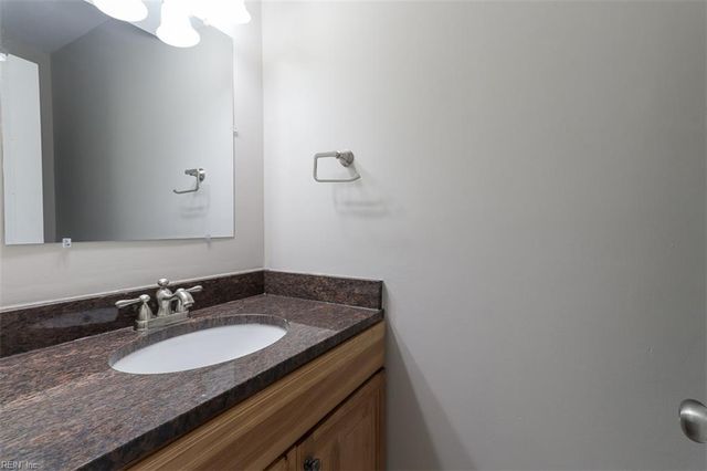 860 Carew RD, Virginia Beach, VA 23462