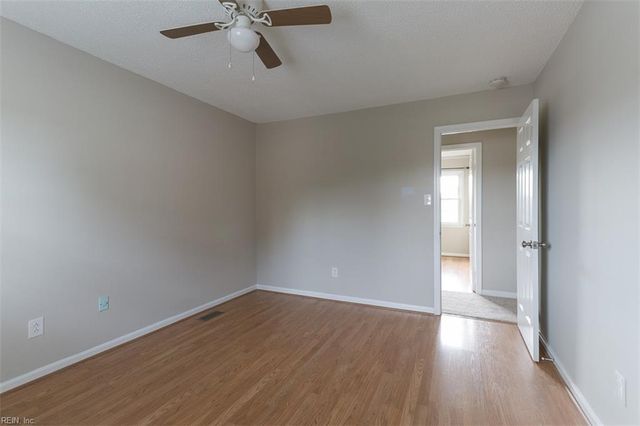 860 Carew RD, Virginia Beach, VA 23462