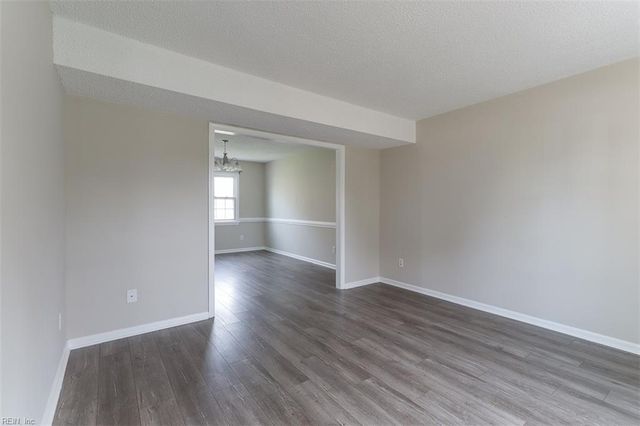 860 Carew RD, Virginia Beach, VA 23462