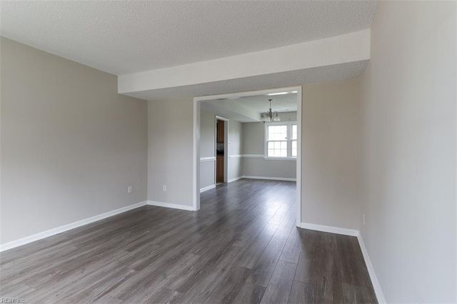 860 Carew RD, Virginia Beach, VA 23462