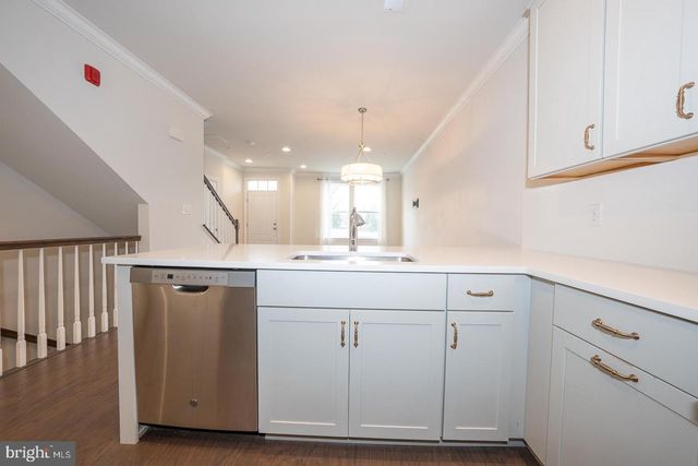 220 CHARLES ELLIS DR, Newtown Square, PA 19073