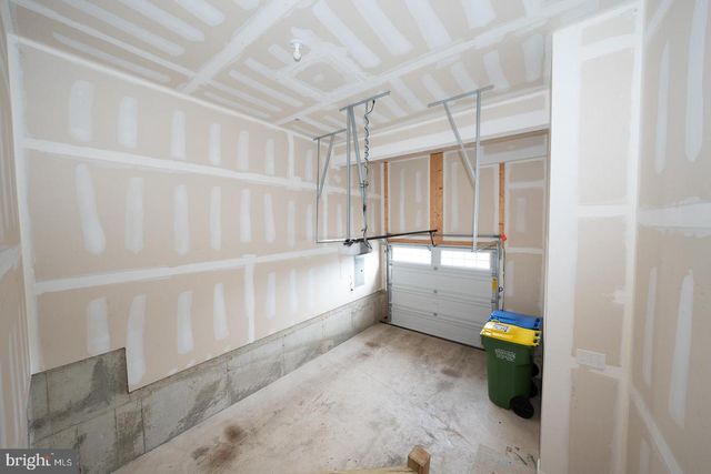 220 CHARLES ELLIS DR, Newtown Square, PA 19073