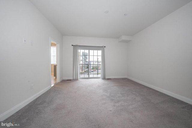 220 CHARLES ELLIS DR, Newtown Square, PA 19073