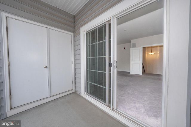 220 CHARLES ELLIS DR, Newtown Square, PA 19073